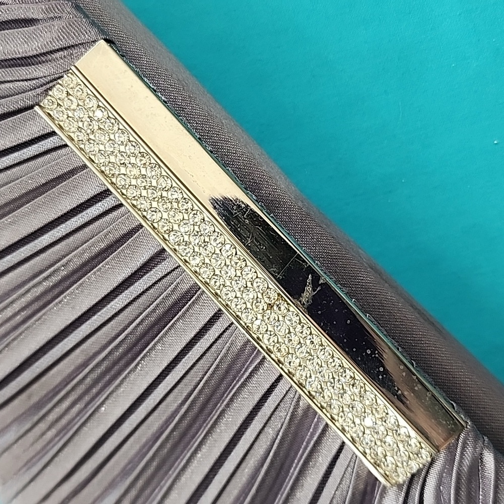 Silver Rhinestone Clutch - Picture 5 of 10